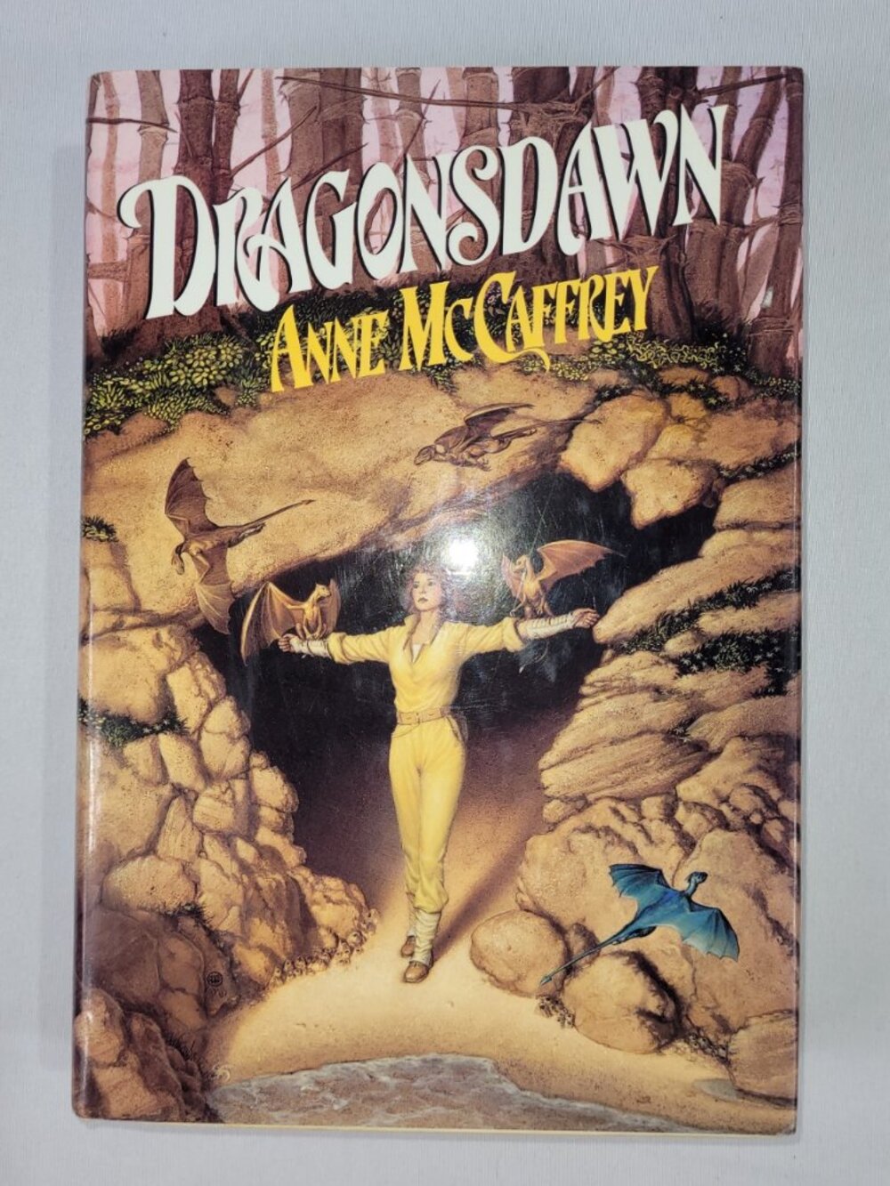 Anne McCaffrey Dragonsdawn Pern 1988 Vintage 1st Edition Hardcover Book